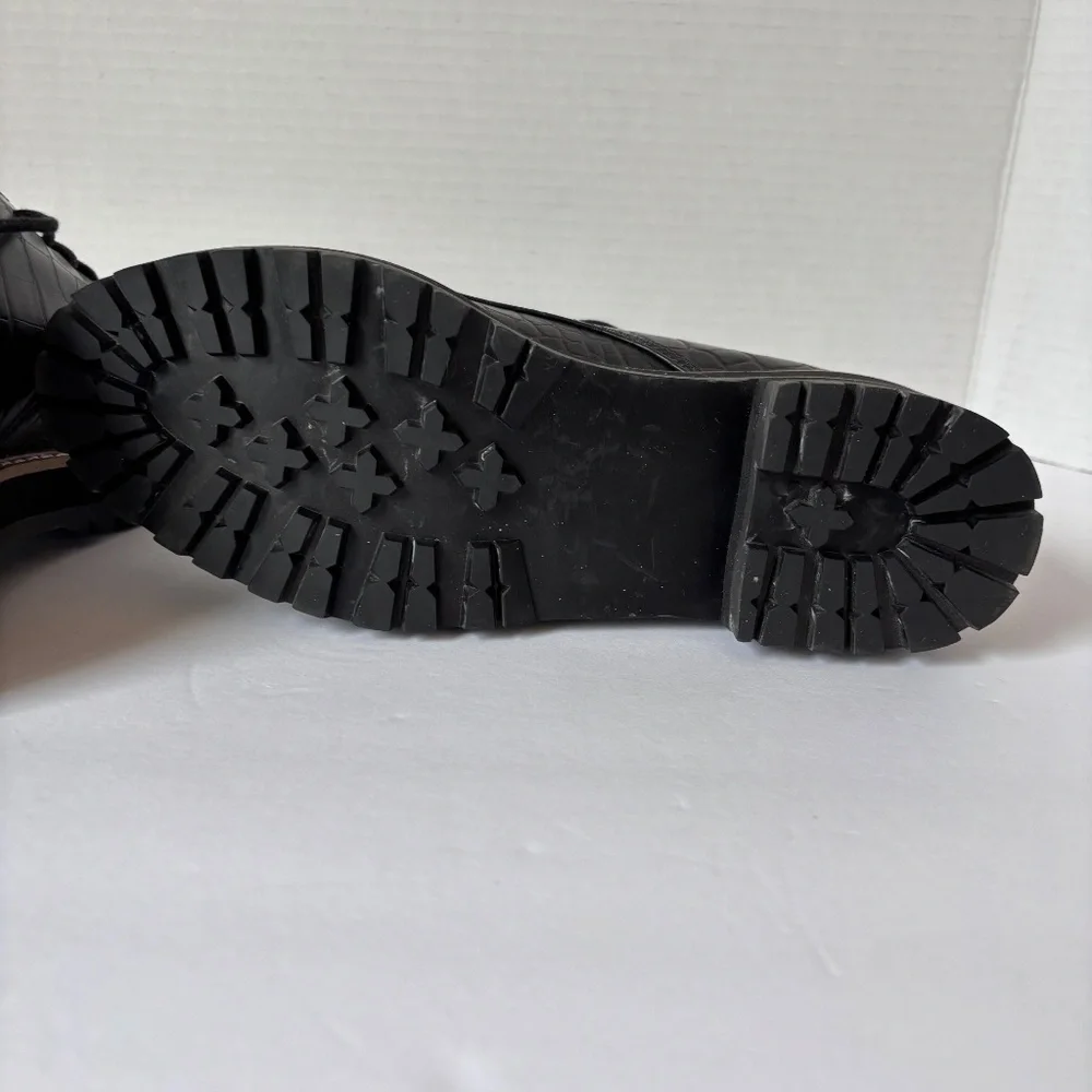 Steve Madden Women's Terri Derby Platform SZ 5.5 Black Crocodile Print Shoe